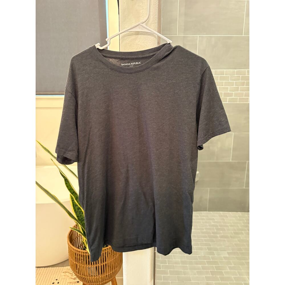 Banana Republic Men’s Tee